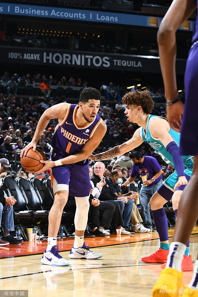 他反而在这 他反而在这