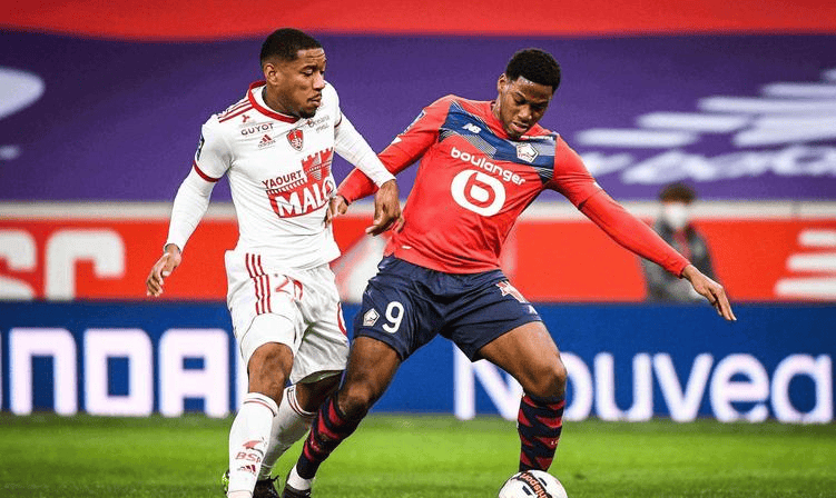 8次助攻 8次助攻