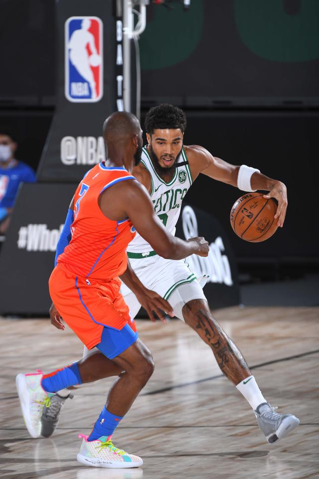 强烈话题性 强烈话题性